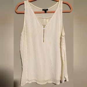 Medium White express tank